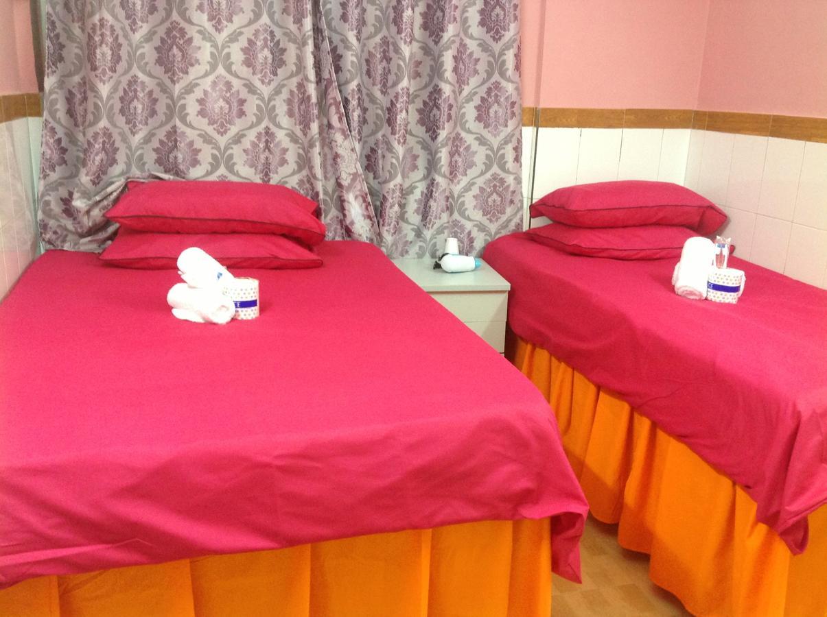Golden Guest House Цзюлун Экстерьер фото