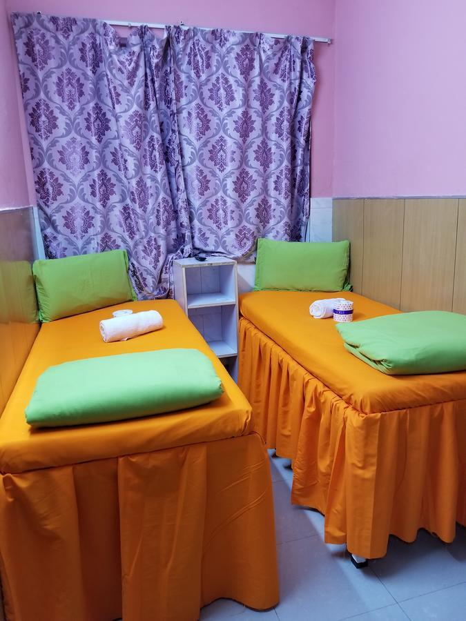 Golden Guest House Цзюлун Экстерьер фото