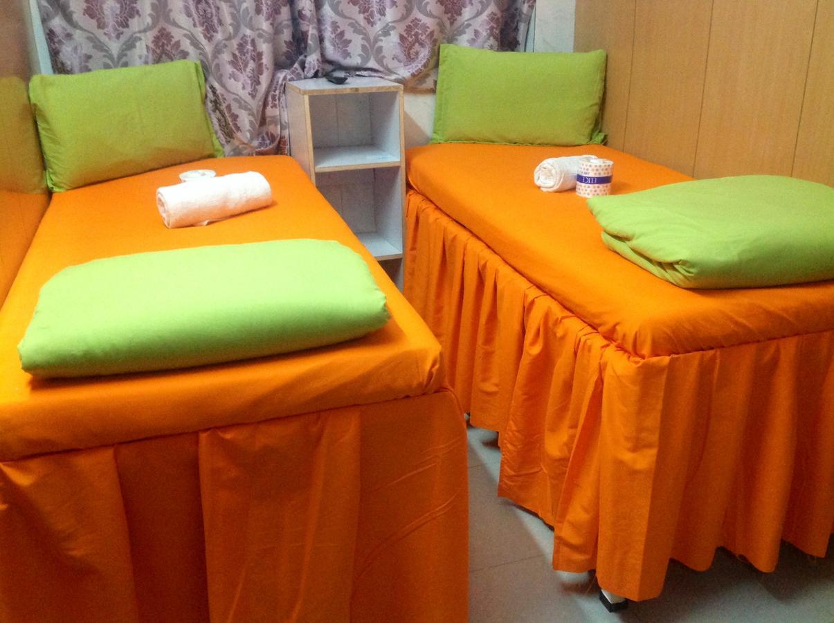 Golden Guest House Цзюлун Экстерьер фото
